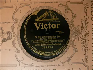 small_victor 73522 a.webp